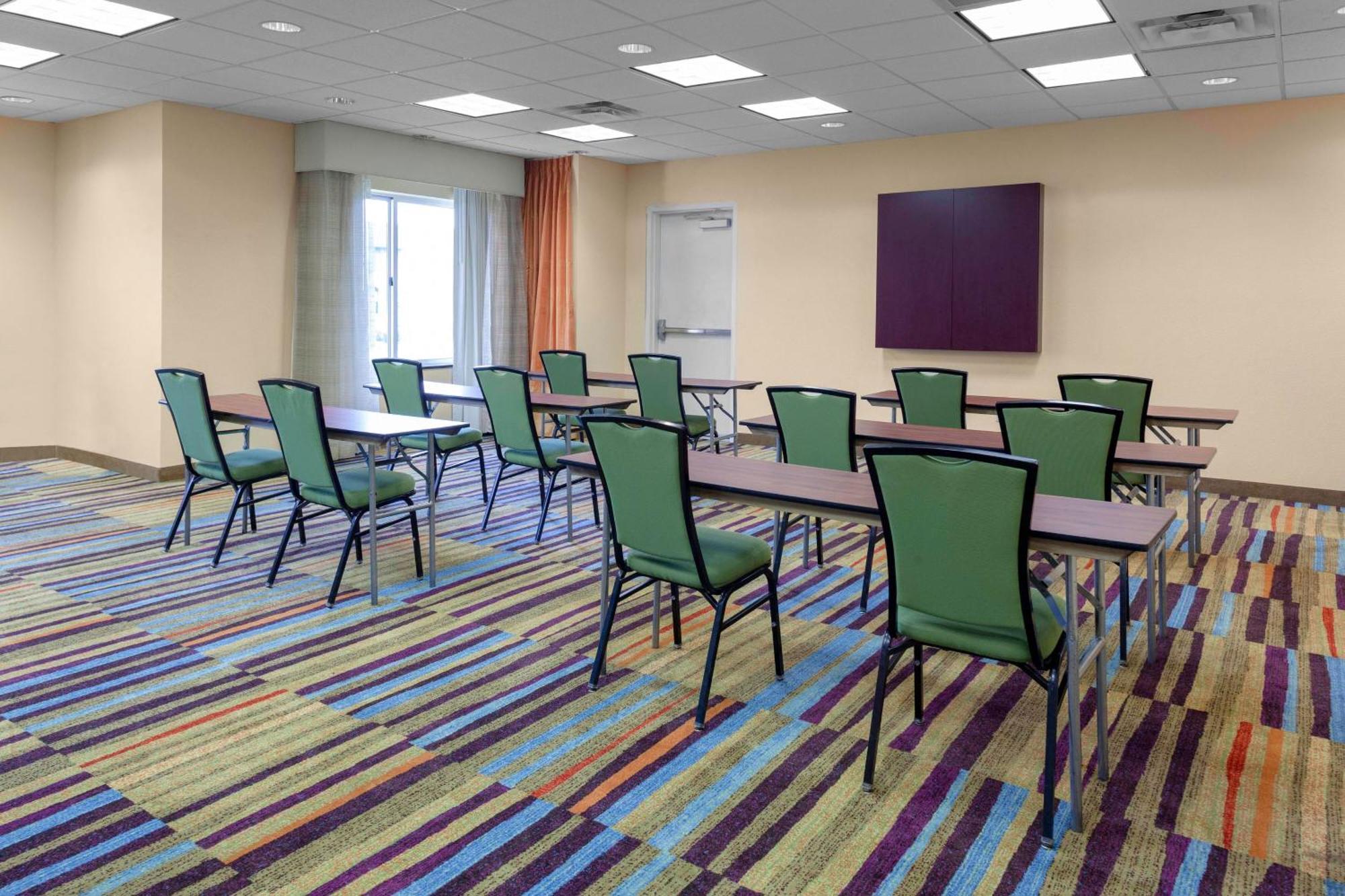 Fairfield Inn And Suites By Marriott Seymour Buitenkant foto