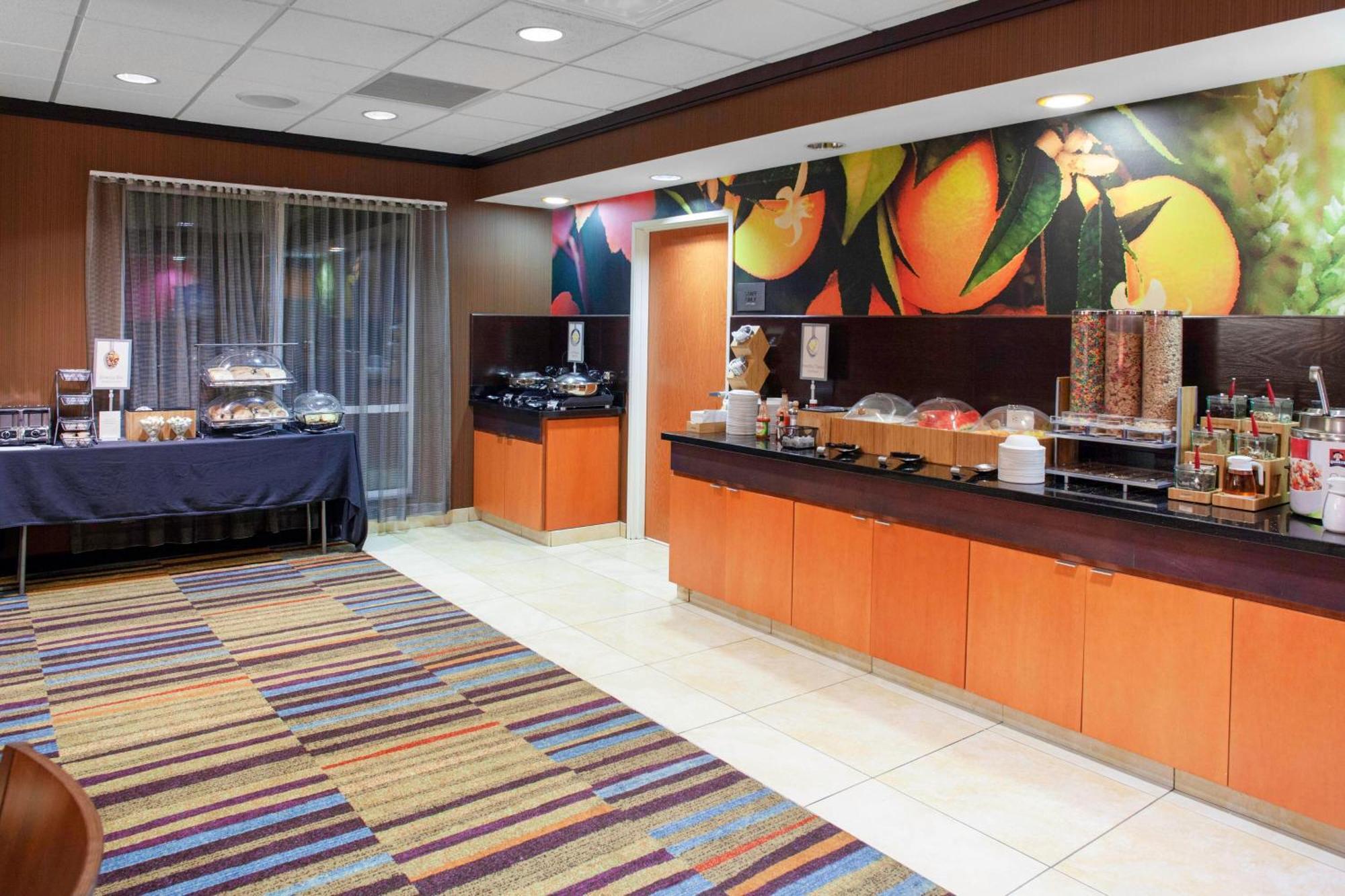 Fairfield Inn And Suites By Marriott Seymour Buitenkant foto