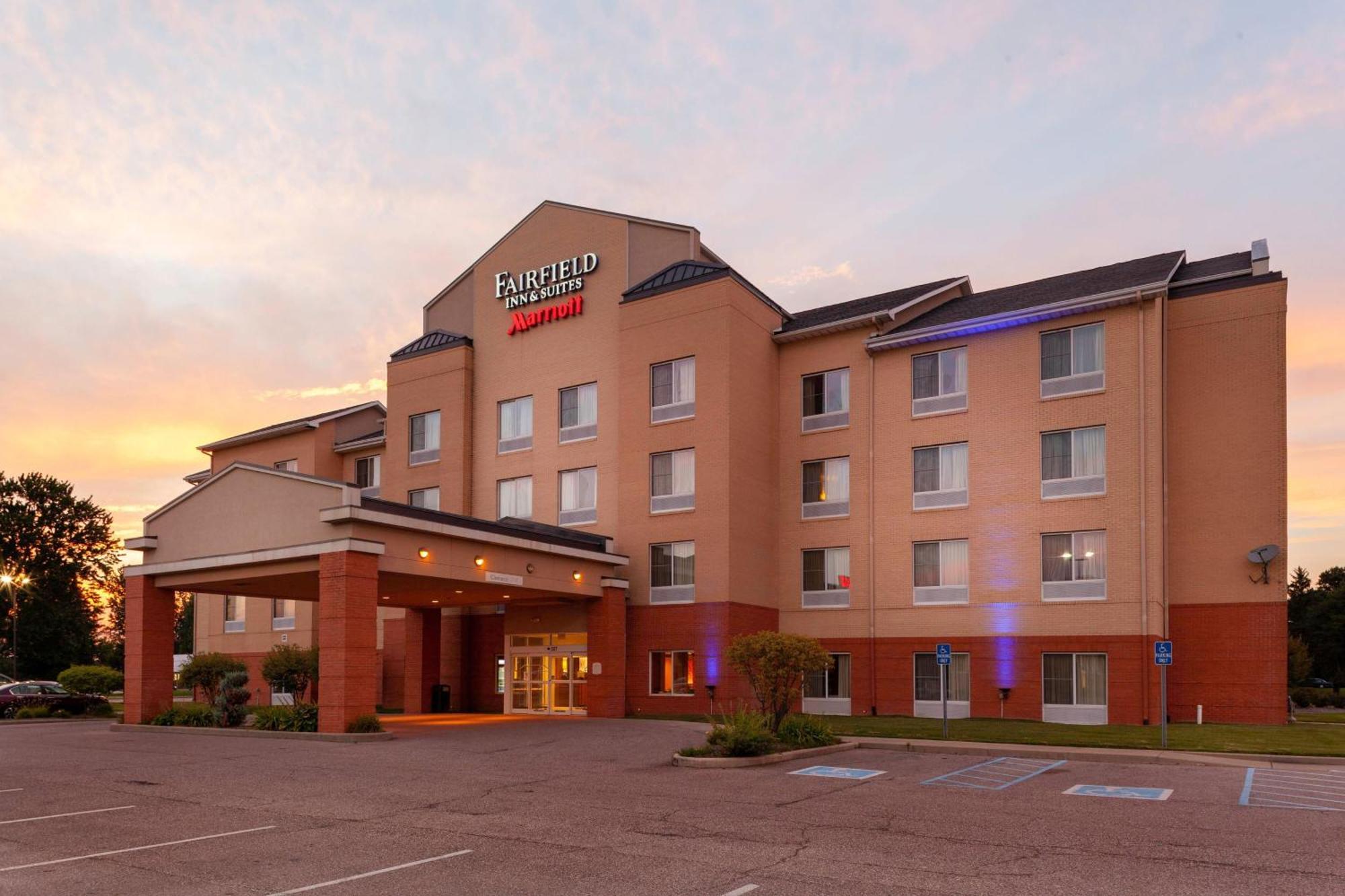 Fairfield Inn And Suites By Marriott Seymour Buitenkant foto
