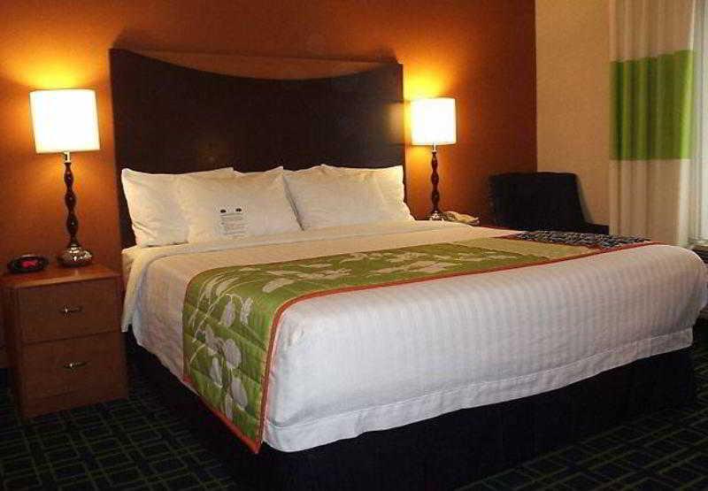 Fairfield Inn And Suites By Marriott Seymour Buitenkant foto